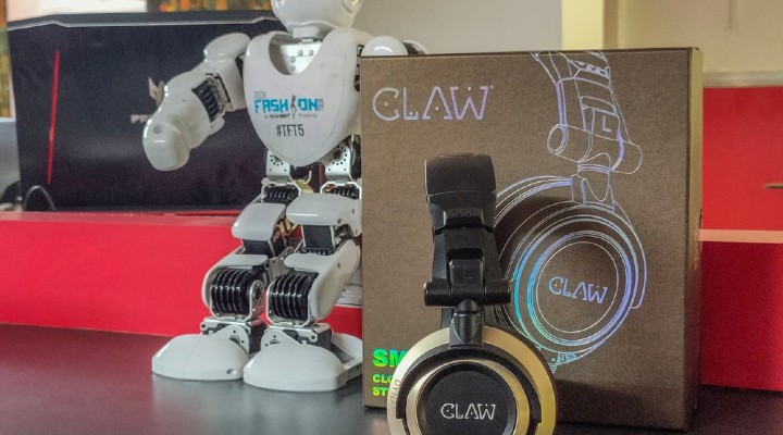 CLAW SM100 Closed Back Monitor Headphones
