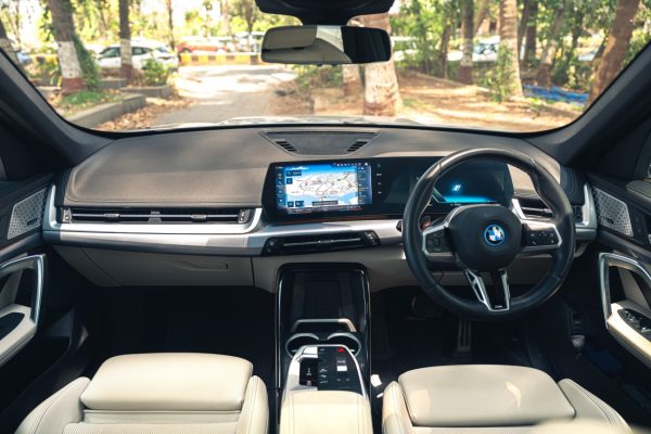 BMW ix1 Dashboard