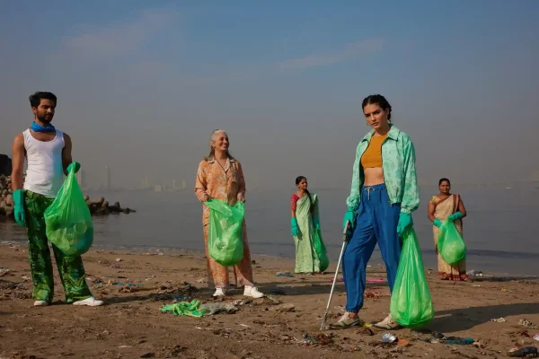 Beach clean up initiative by I was a Sari