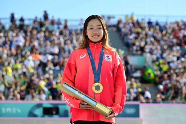 Japan's Coco Yoshizawa takes gold only at the age of 14