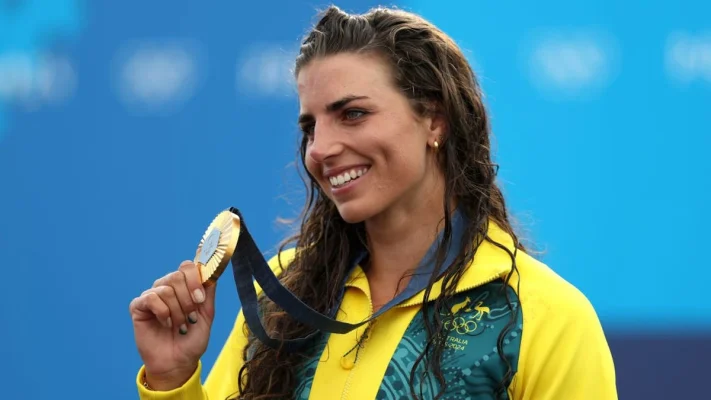 Jessica Fox wins gold for Australia