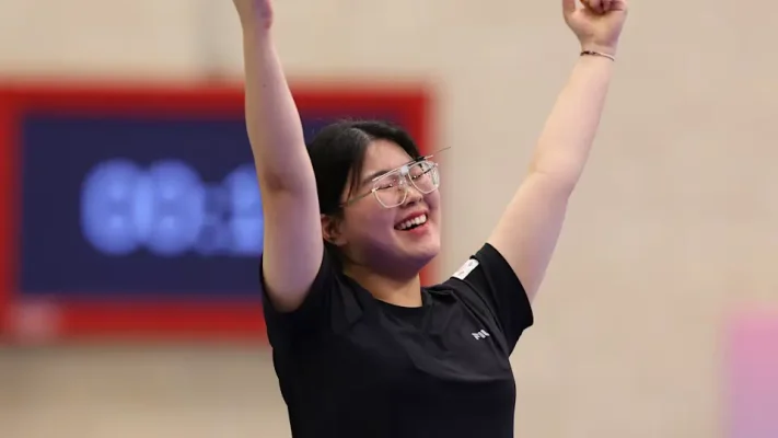 Oh Ye-jin of South Korea wins gold at 10m air pistol