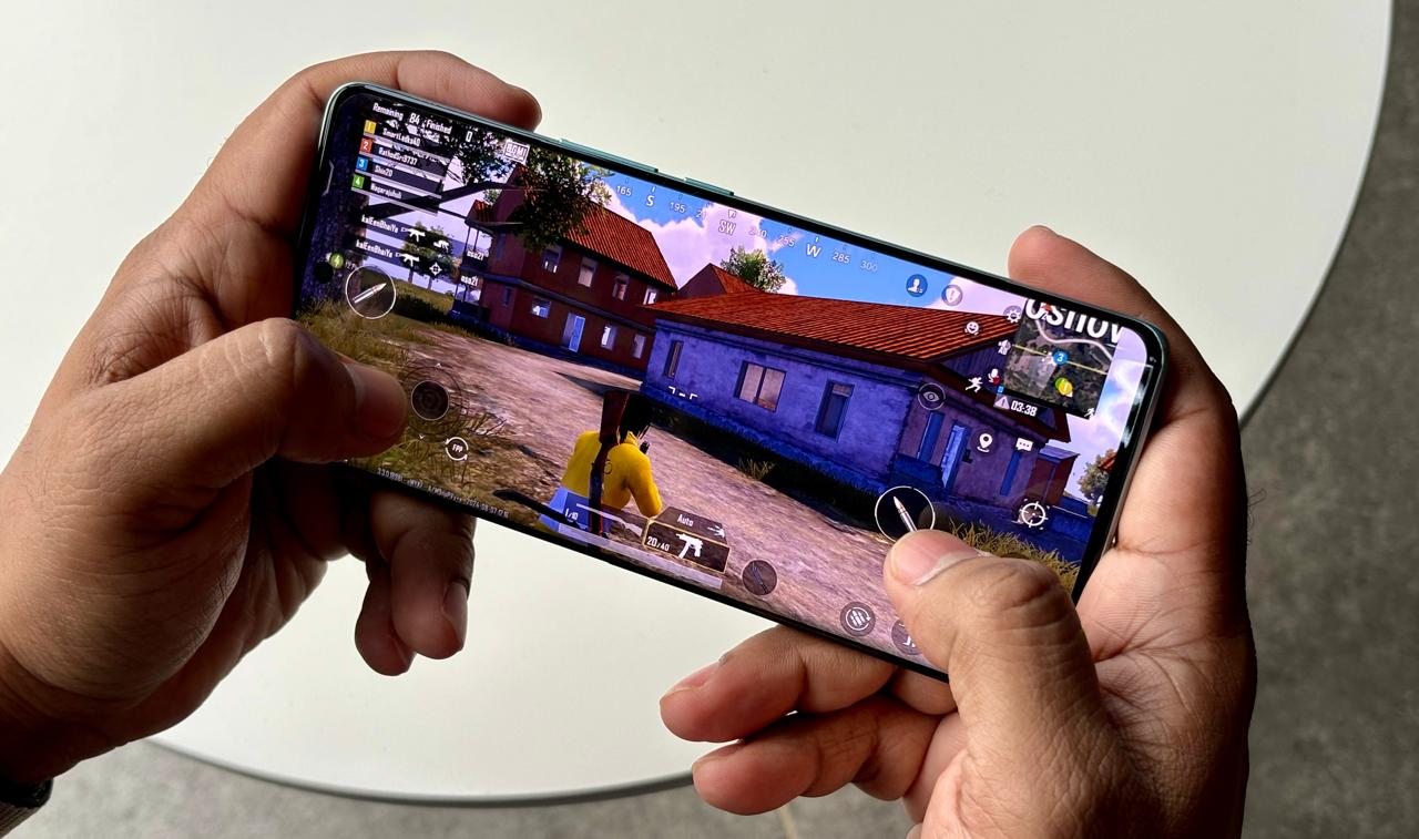 vivo v40 pro gaming