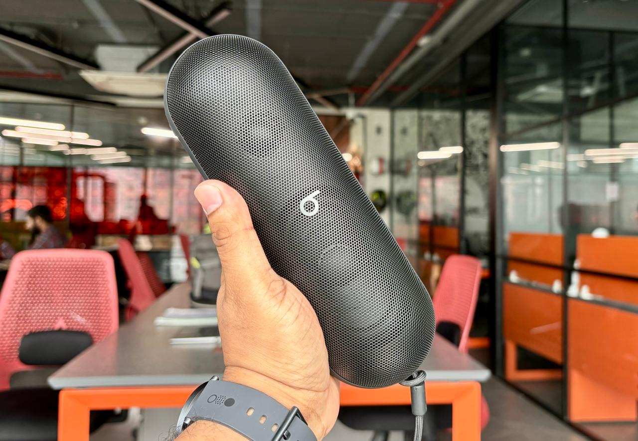 Beats Pill in hand