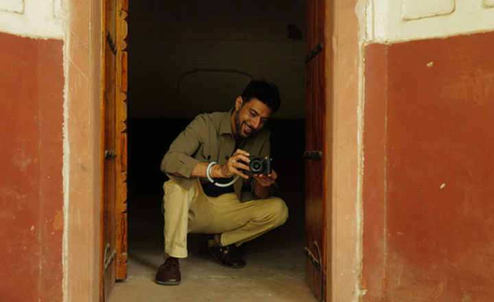 ranveer brar capturing picture from newly launched Leica Q3 43 in India 