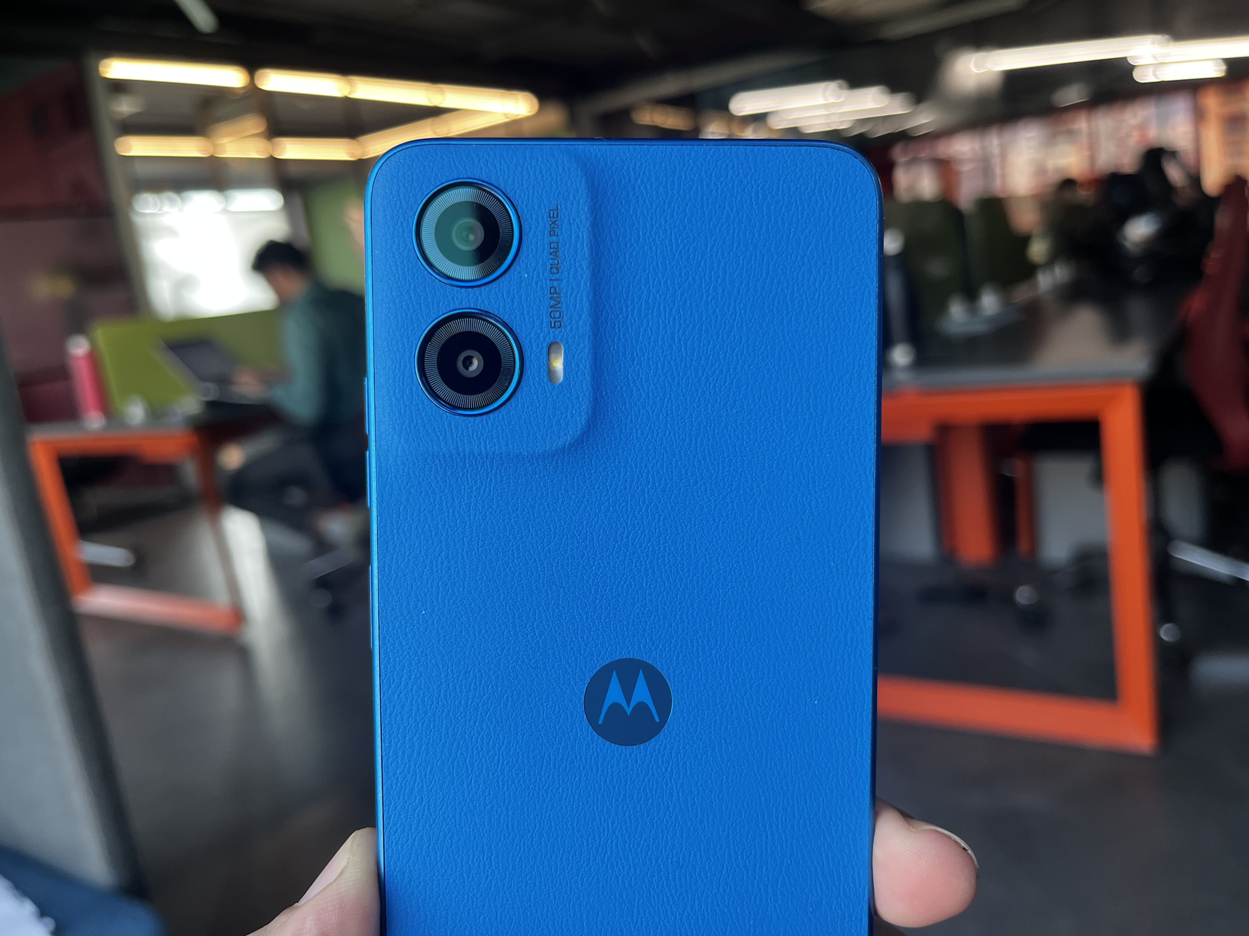 moto g45 cameras