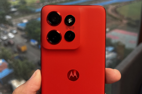 motorola edge 50 neo cameras